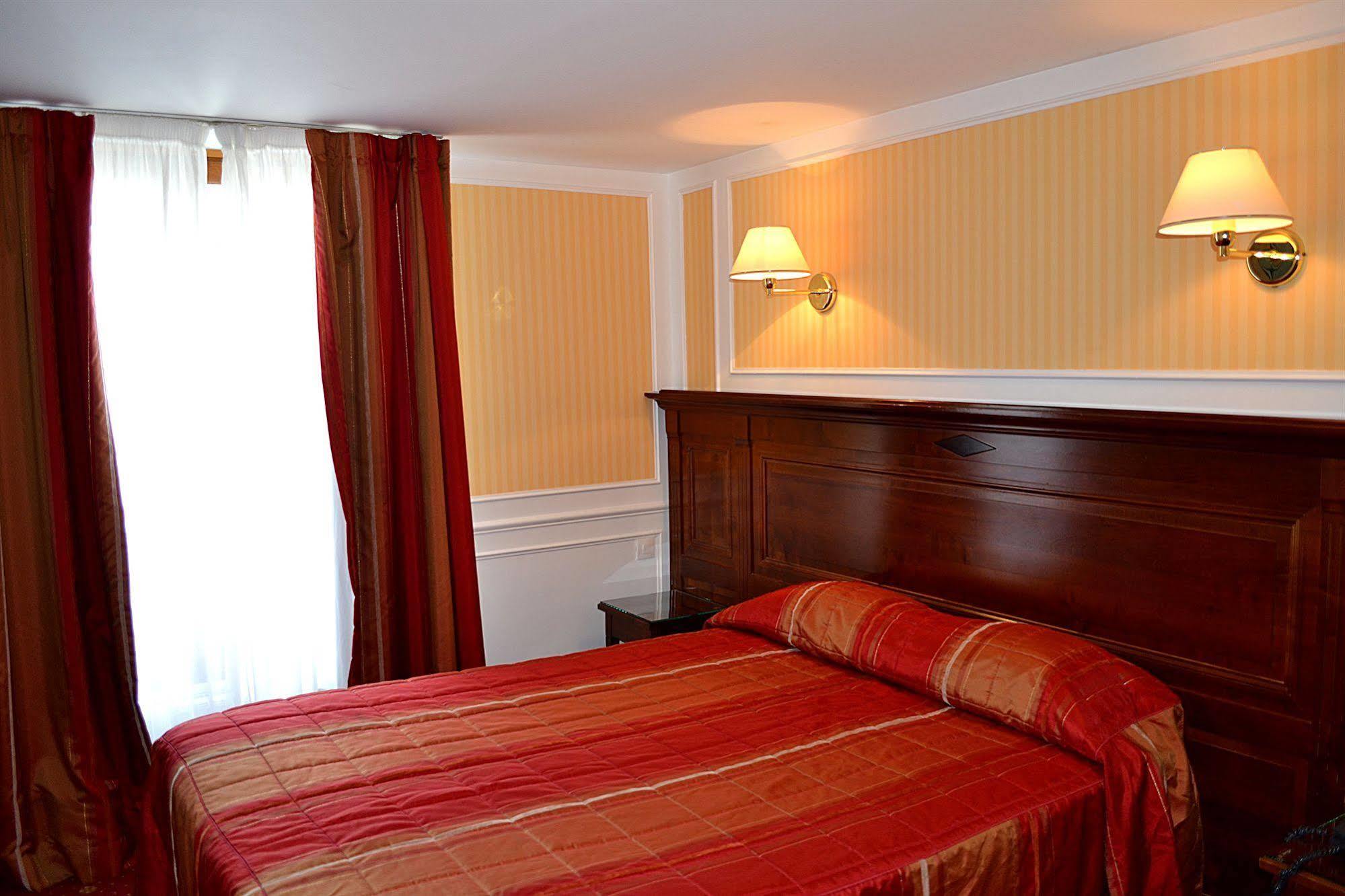 Hotel Touring Opera Parijs